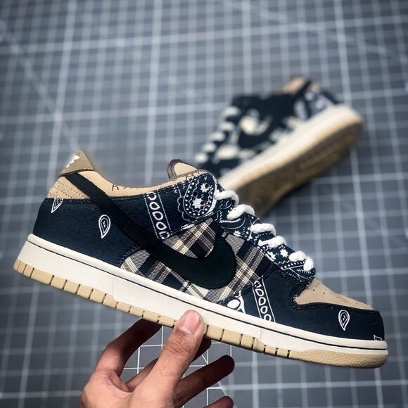 Travis Scott x Nike Dunk SB "Jackboys shoe - Picture 4 of 9